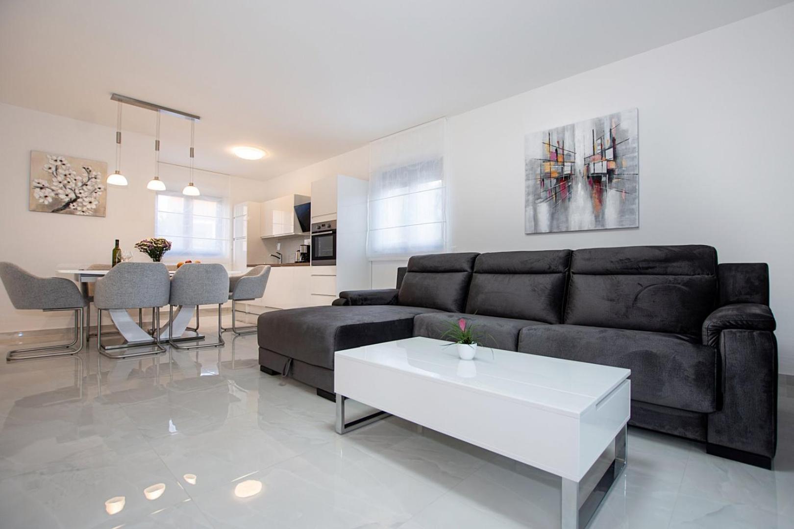 Villa Stella - Crowonder Luxury Rent Turanj Dış mekan fotoğraf